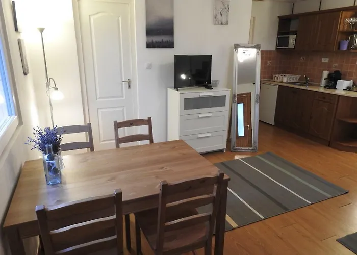 Akali Apartman