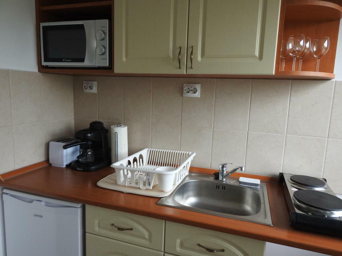 Akali Apartment *